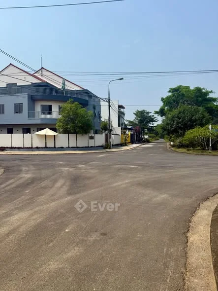 Bán lô đất duy nhất Bến Trễ Hội An, góc hai mặt tiền view kênh xanh mát