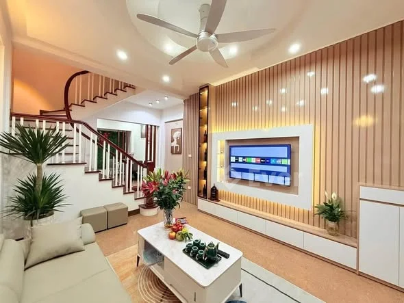 Bán nhà 6 tầng tại phố Nguyễn Khánh Toàn, Cầu Giấy