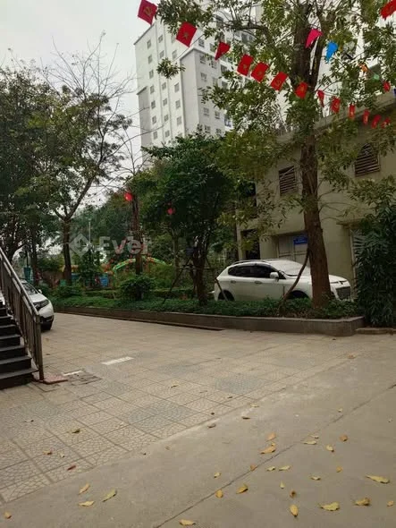 Gia đình có việc cần bán gấp – giá thương lượng Thông tin căn hộ: Diện tích: 69,6m² 2 phòng ngủ