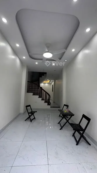 TỔ 7 HUYỀN KỲ - HÀ ĐÔNG Nhà 4,5 tầng. 33m2 Ô tô đỗ cửa Chào 5.8 tỷ - 5,8 tỷ - 33m²