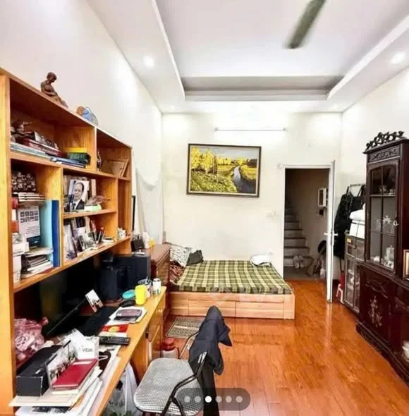 Chính chủ b.á.n nhà Đường Láng – Đống Đa. Diện tích 45m2, 4tầng, giá nhỉnh 9 ỷ