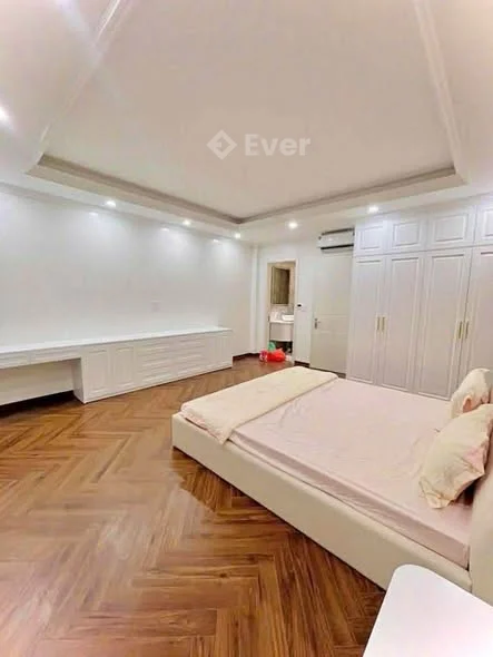 THỊNH LIỆT – 37M² – 5 TẦNG – Ô TÔ ĐỖ CỬA