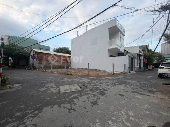 Cần bán lô góc siêu đẹp đường 5,5m Nguyễn Phước Nguyên ra chợ Mới Thuận An