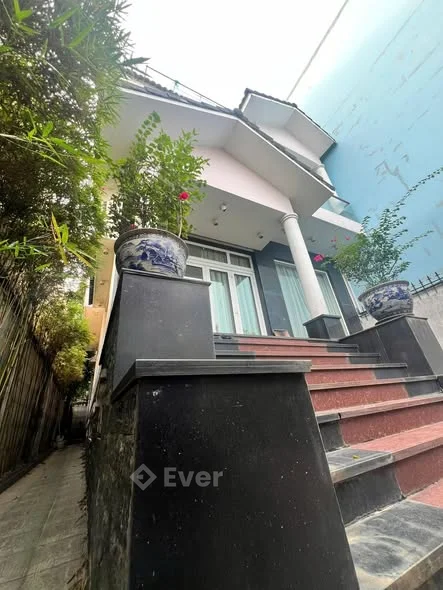 Bán khẩn cấp biệt thự Tăng Nhơn Phú A, Quận 9, TPHCM