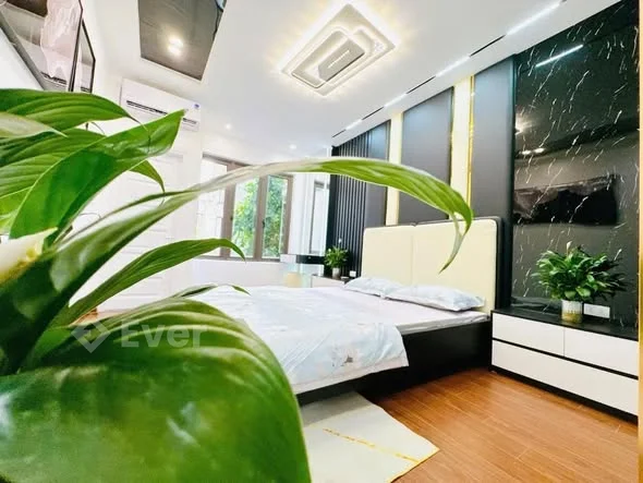 NHÀ ĐẸP KHƯƠNG TRUNG - THANH XUÂN - 2 MẶT TIỀN - 3 NHÀ RA PHỐ - VÀI BƯỚC CHÂN RA OTO