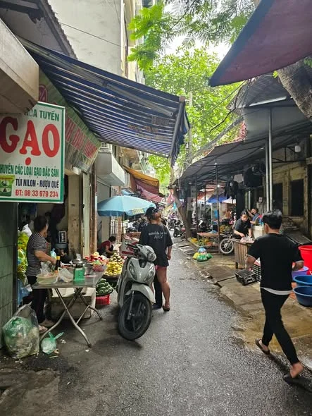 MẶT CHỢ TAM TRINH - NGÕ Ô TÔ THÔNG - KINH DOANH SẦM UẤT DT:20m2 x 4 tầng chỉ 3 tỷy