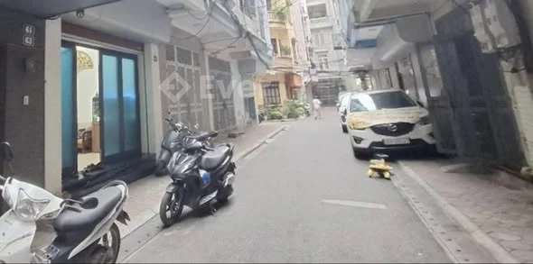 BÁN NHÀ THÁI HÀ - Ô TÔ ĐỖ CỬA - VỈA HÈ - Ở KINH DOANH - TẦM TIỀN HIẾM