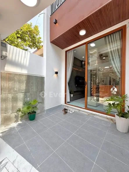 NHÀ MỚI ĐINH TIÊN HOÀNG Nhà 2 tầng diện tích 64m dtxd 110m kiệt nhựa đường xe hơi - Thỏa thuận - 64m²