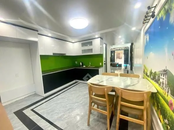 Tô Hiệu 40m, 4 tầng, Giá nhỉnh 9 tỷ.
Vị trí nằm trong lõi phố cổ Hà Đông, căn nhà dân xây chắc chắn