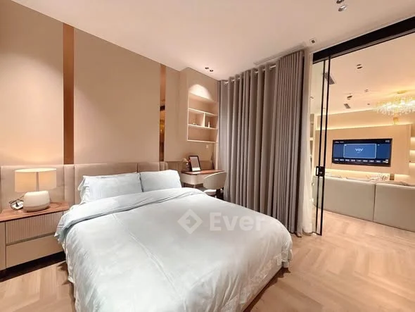 Bán 3ngủ - Toà T11 107m - Toà đẹp trung tâm Tầng 6 - Nhà sửa toàn bộ - Full đồ mới tinh