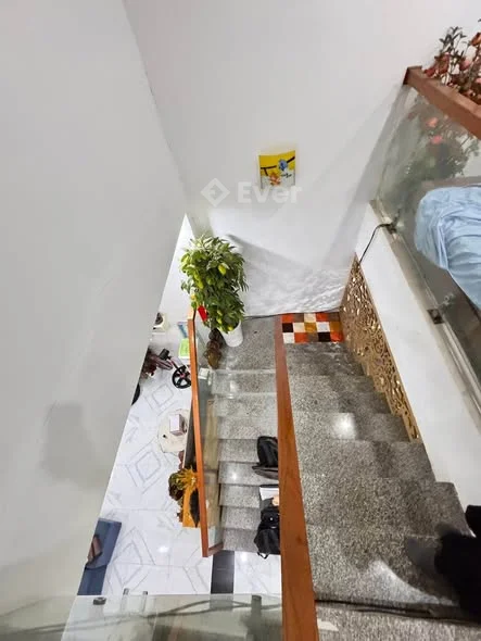 Hàng hiếm . NHÀ CHÍNH CHỦ CHƯA QUA ĐT. Chào Bán Căn nhà 2 tầng ở Nguyễn Công Hoan