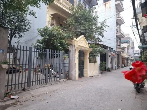 Giảm 1 tỷ – Bán đất Ngô Gia Tự, Việt Hưng 100m, MT 5.2m, ô tô tránh, KD, nhỉnh 16 tỷ