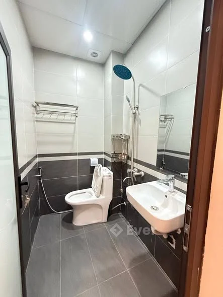 GIÁ 6.28 TỶ - DT 36M2 . NHÀ ĐẸP TRUNG TÂM HAI BÀ TRƯNG – FULL NỘI THẤT – CHỈ VIỆC XÁCH VALI VỀ Ở
V