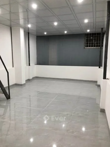 Siêu phẩm nhà 3 tầng mặt tiền Lê Độ - Trung tâm TP