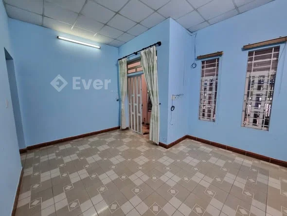 Bán nhà Kdc hiệp thành 3 TDM Bình Dương,gần vòng xoayDt 100m, 2PN. Sân oto