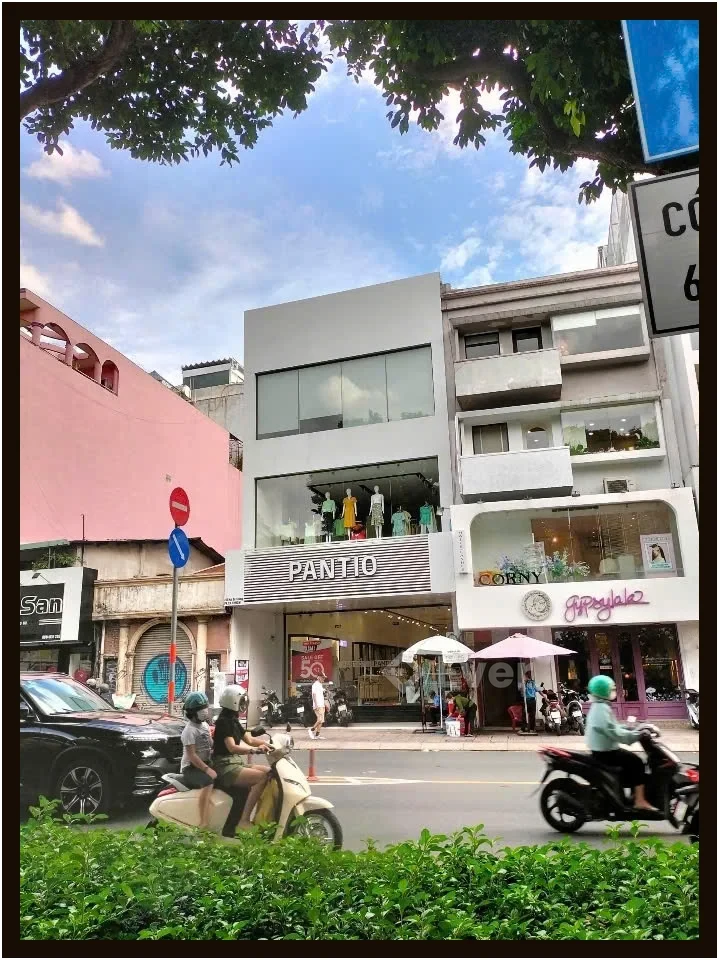 Top nhà vị trí đẹp 7.2 x 24m 1 trệt 3 lầu Hai Bà Trưng Q3 TP.HCM