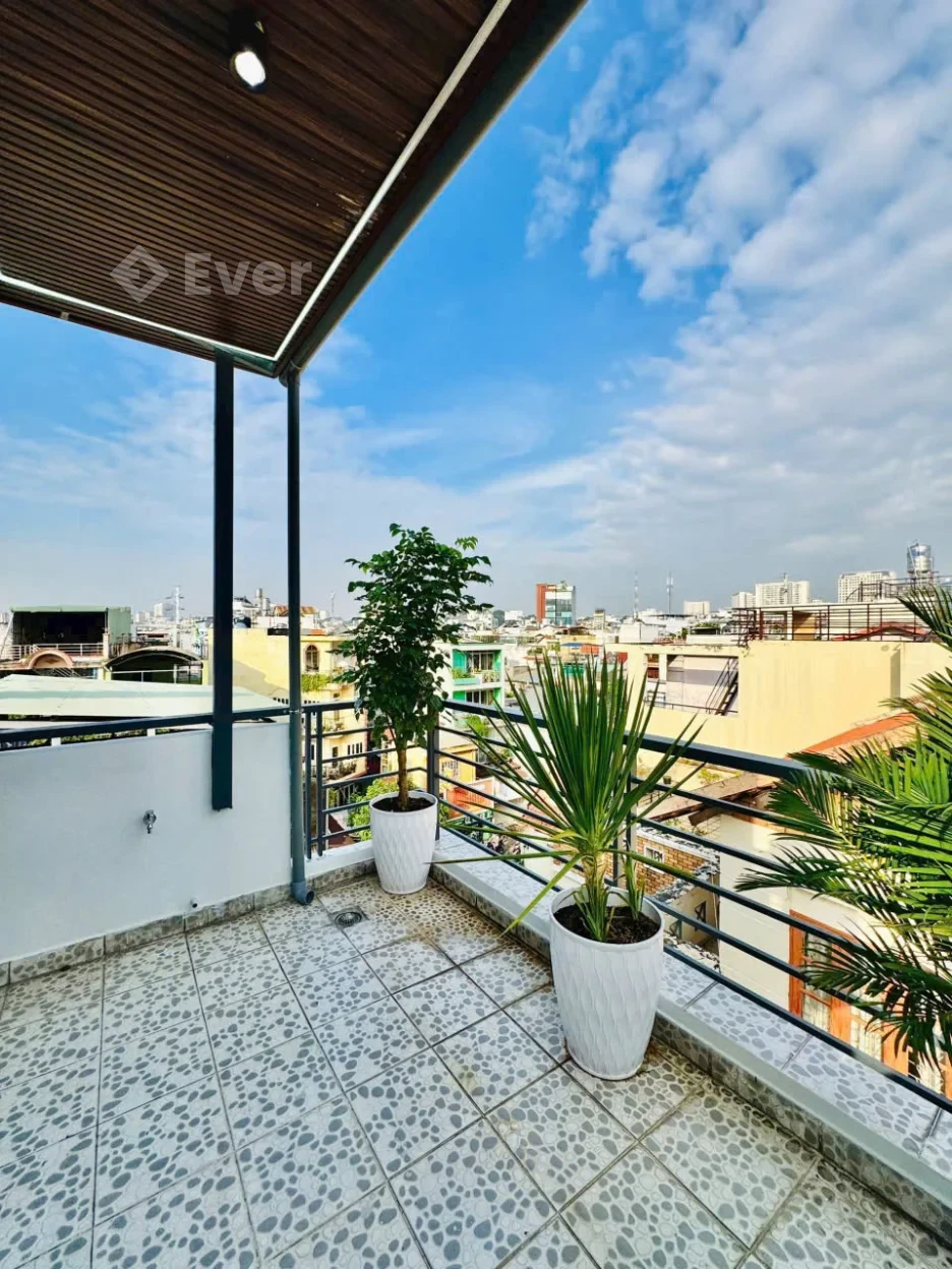 Nhà phố xinh rẻ 1 trệt 4 lầu Thích Quảng Đức Phú Nhuận TP.HCM