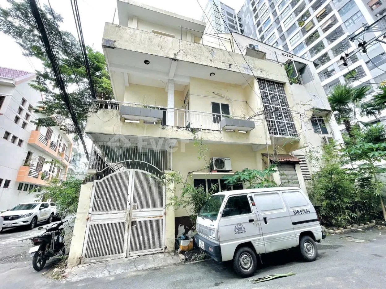 Nhà phố rẻ 4.7 x 14m 1 trệt 3 lầu Yên Thế Tân Bình TP.HCM