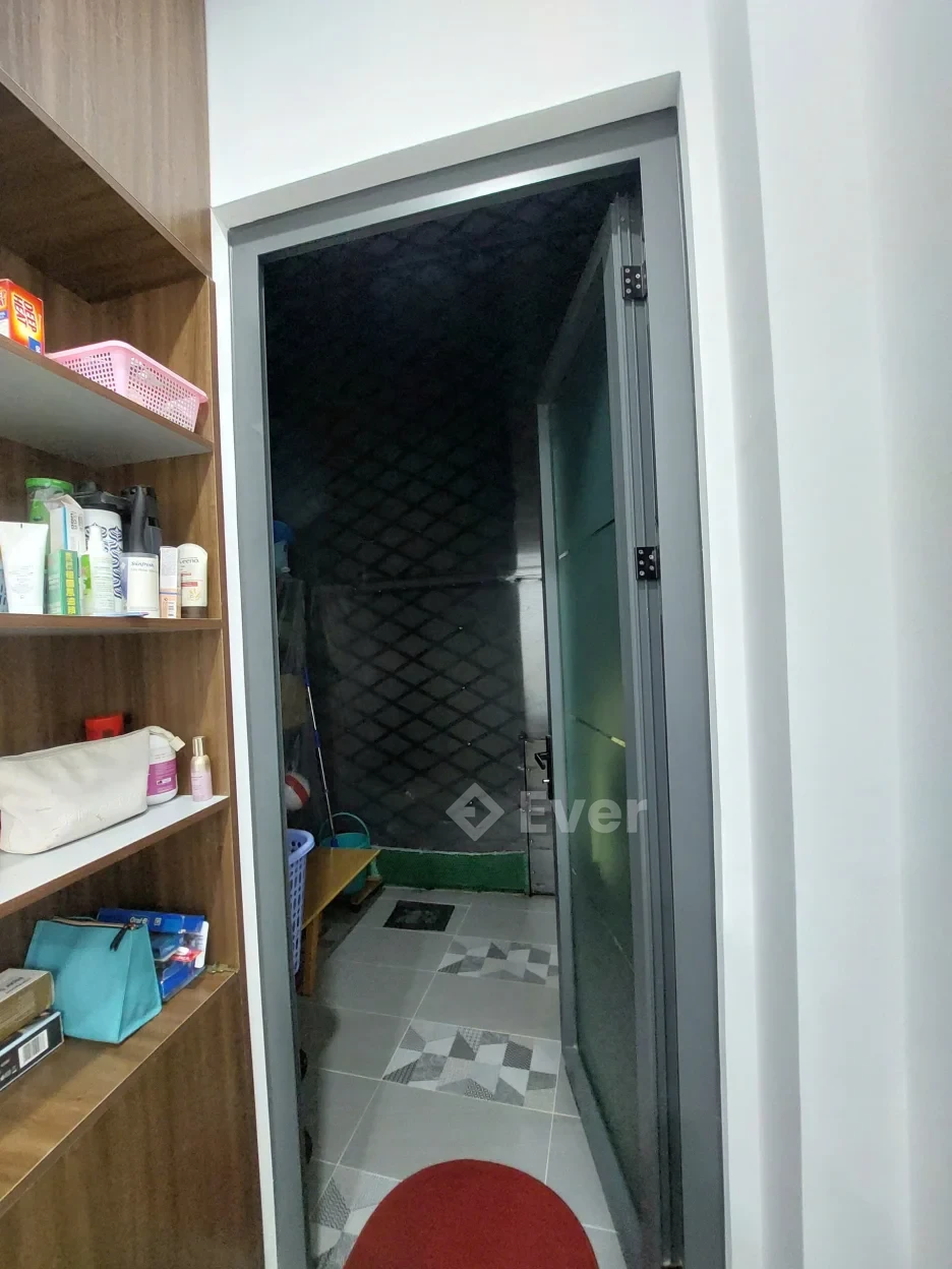 Siêu Phẩm Q10 – 66m² – BTCT – Bếp Inox – Full Công Năng