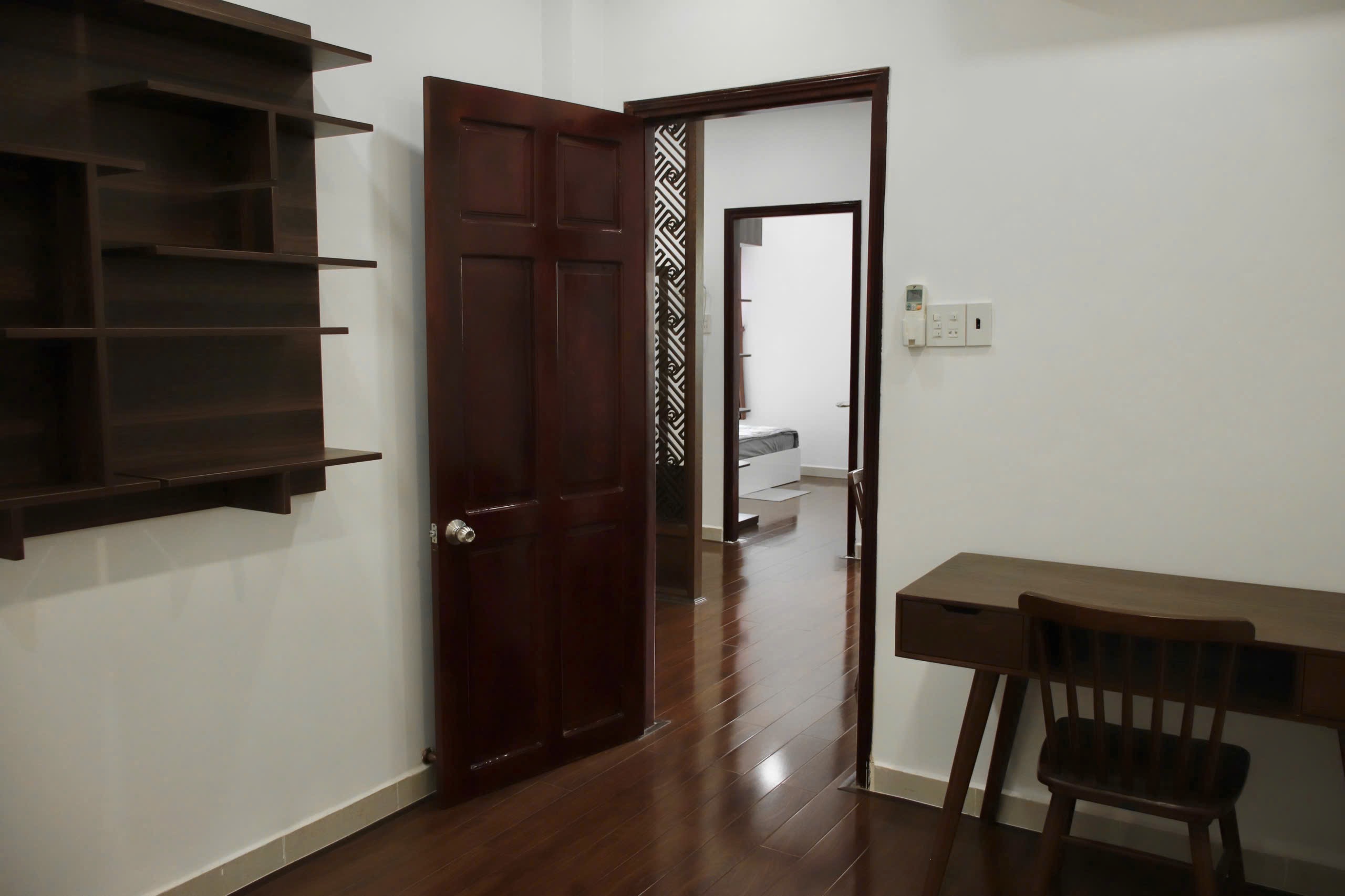 Bán căn hộ Chung cư Hưng Phú Lô A, DT 70m2, 2 phòng ngủ, full nội thất cao cấp