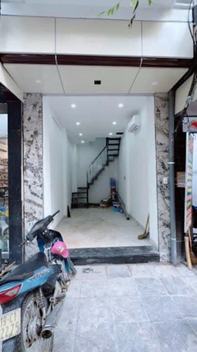 CHÍNH CHỦ CHO THUÊ NHÀ MẶT PHỐ ĐỘI CẤN – BA ĐÌNH – KINH DOANH SẦM UẤT