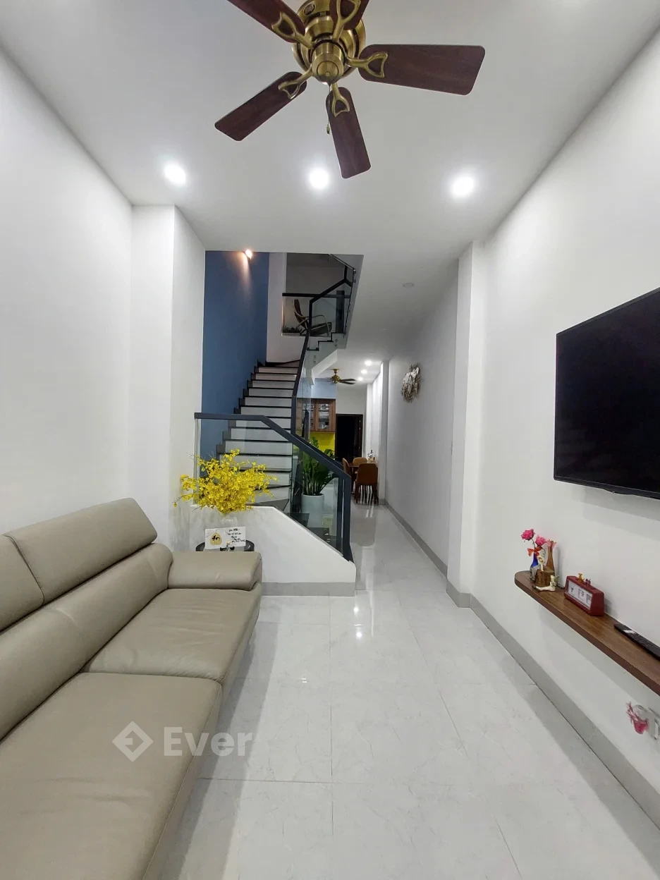 Siêu Phẩm Q10 – 66m² – BTCT – Bếp Inox – Full Công Năng