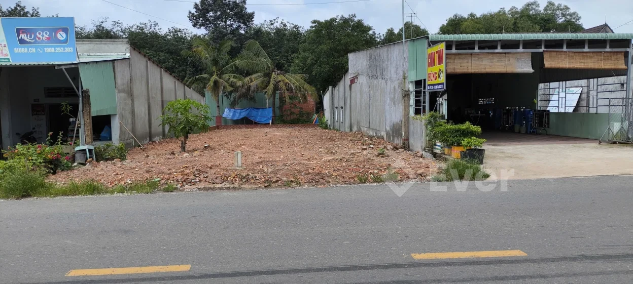 Chủ cần ra gấp lô đất mặt tiền DH507, Bình Dương(cũ), An Long, TP.HCM(mới), diện tích 370m2(10x37) có 100m2 TC, giá chỉ 580tr, bao sang tên sang sổ.