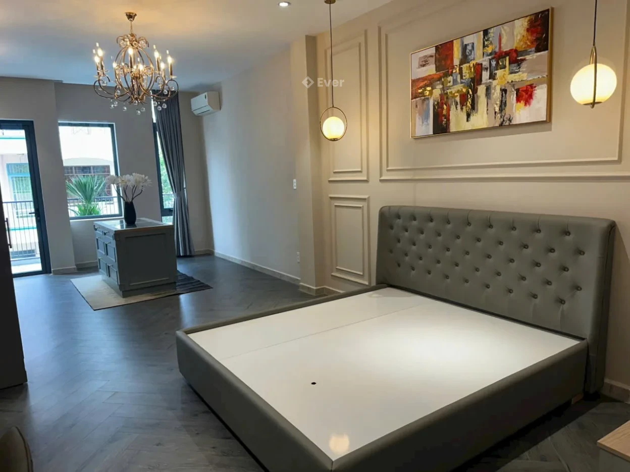 Top nhà xinh 4 x 25m 1 trệt 5 lầu Đinh Công Tráng Quận 1 TP.HCM