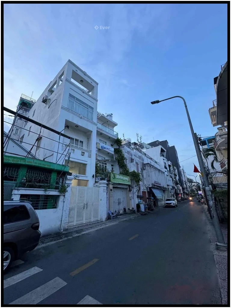 Hạ giá bán rẻ nhà phố 4 x 17m 1 trệt 5 lầu Cao Bá Nhạ Q1 TP.HCM