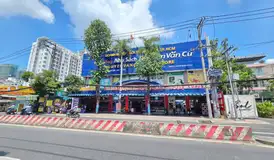 Cho thuê siêu mặt bằng 28x50 huỳnh tấn phát quận 7