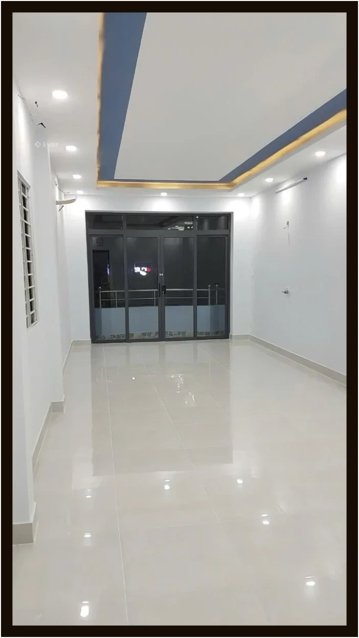 Top nhà vị trí đẹp Bùi Viện 4 x 16m 1 trệt 4 lầu trung tâm Q1 TP.HCM