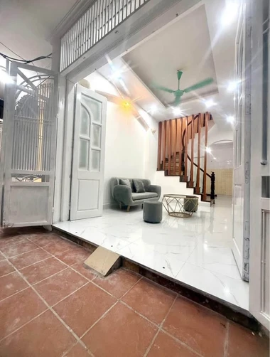 BÁN NHÀ 4 TẦNG LẠC LONG QUÂN – 35M² – MT 3.9M – GẦN HỒ TÂY – GIÁ 7,9 TỶ