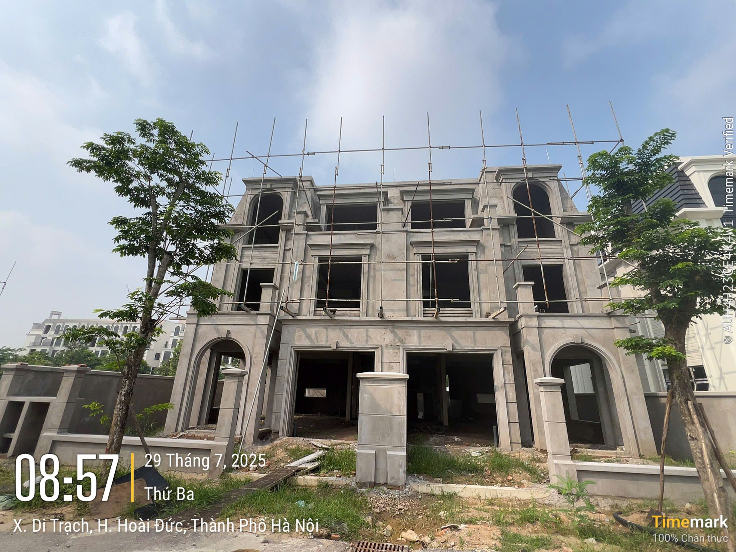 BIỆT THỰ ĐẲNG CẤP GIỮA LÒNG HINODE ROYAL PARK – GIÁ SỐC, CẮT LỖ 3 TỶ