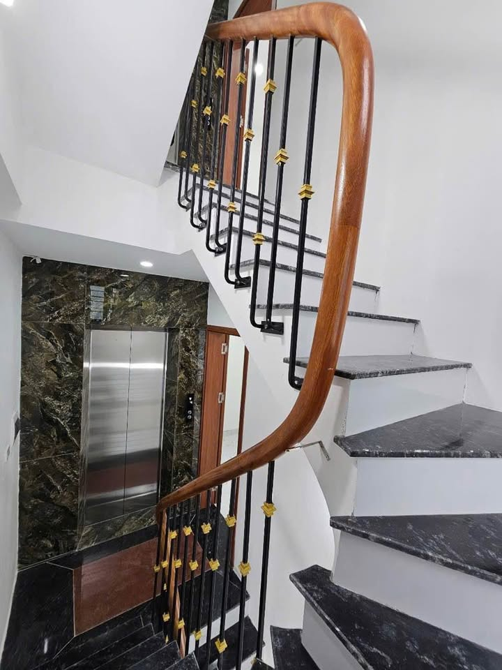 SIÊU PHẨM NHÀ MỚI MỘ LAO – HÀ ĐÔNG – 5 TẦNG THANG MÁY – Ô TÔ ĐỖ CỬA – KINH DOANH ĐỈNH CAO