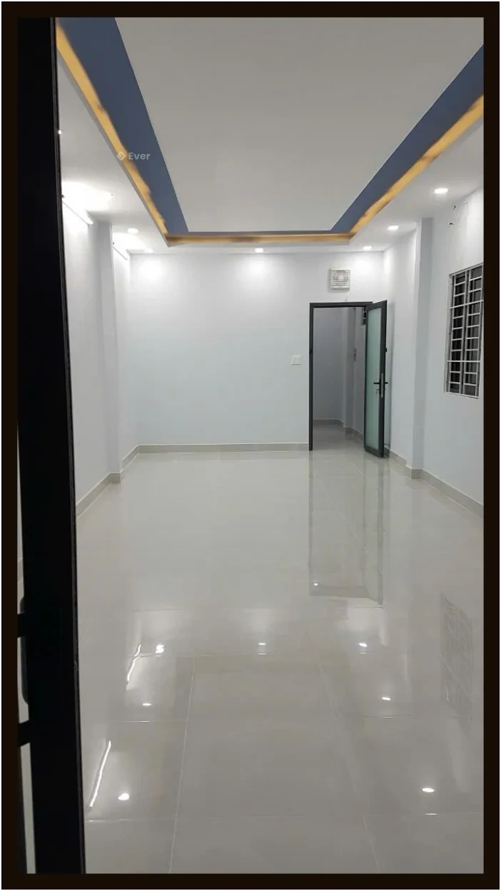 Top nhà vị trí đẹp Bùi Viện 4 x 16m 1 trệt 4 lầu trung tâm Q1 TP.HCM