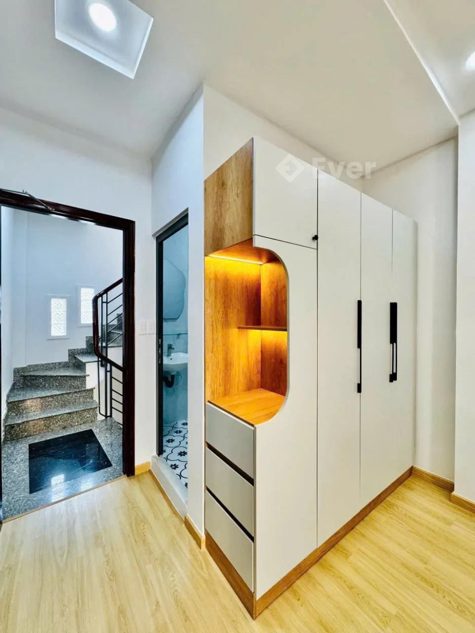 Nhà phố xinh rẻ 1 trệt 4 lầu Thích Quảng Đức Phú Nhuận TP.HCM