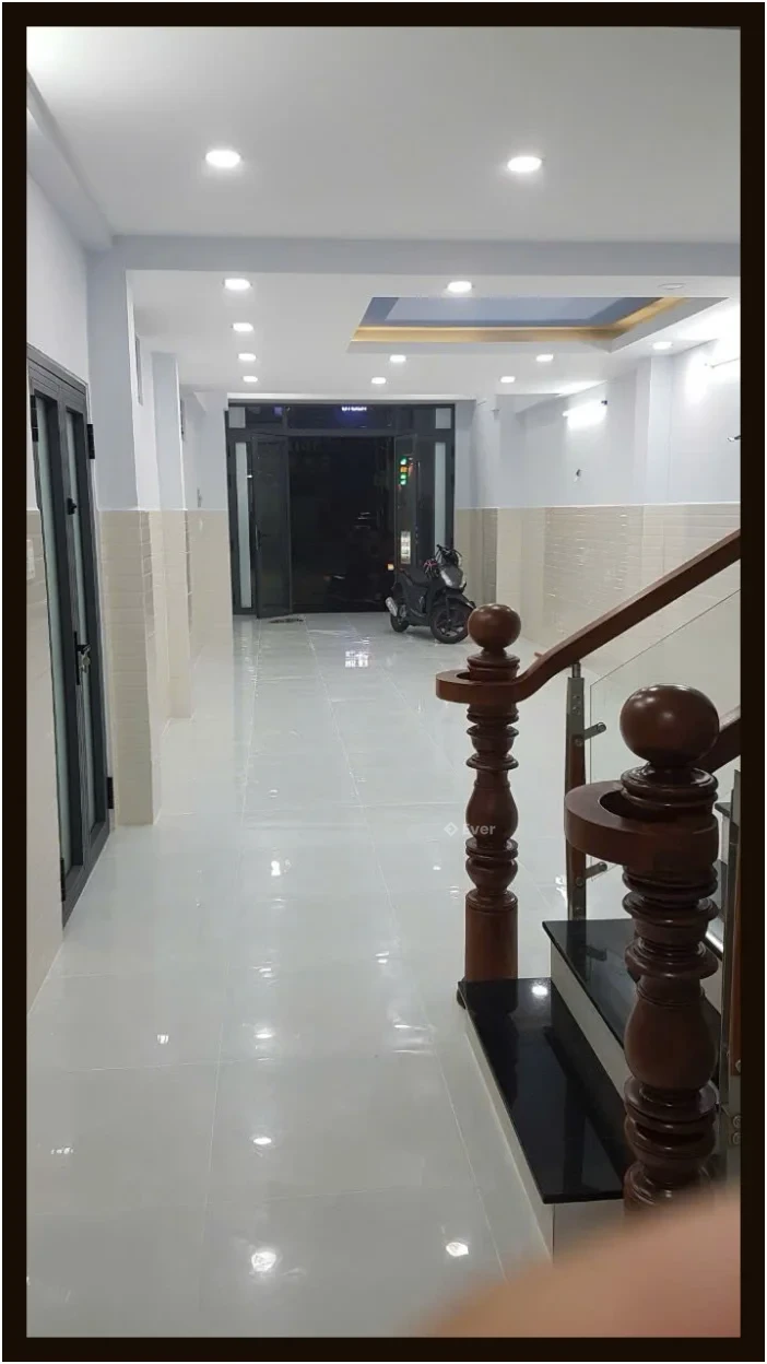 Top nhà vị trí đẹp Bùi Viện 4 x 16m 1 trệt 4 lầu trung tâm Q1 TP.HCM