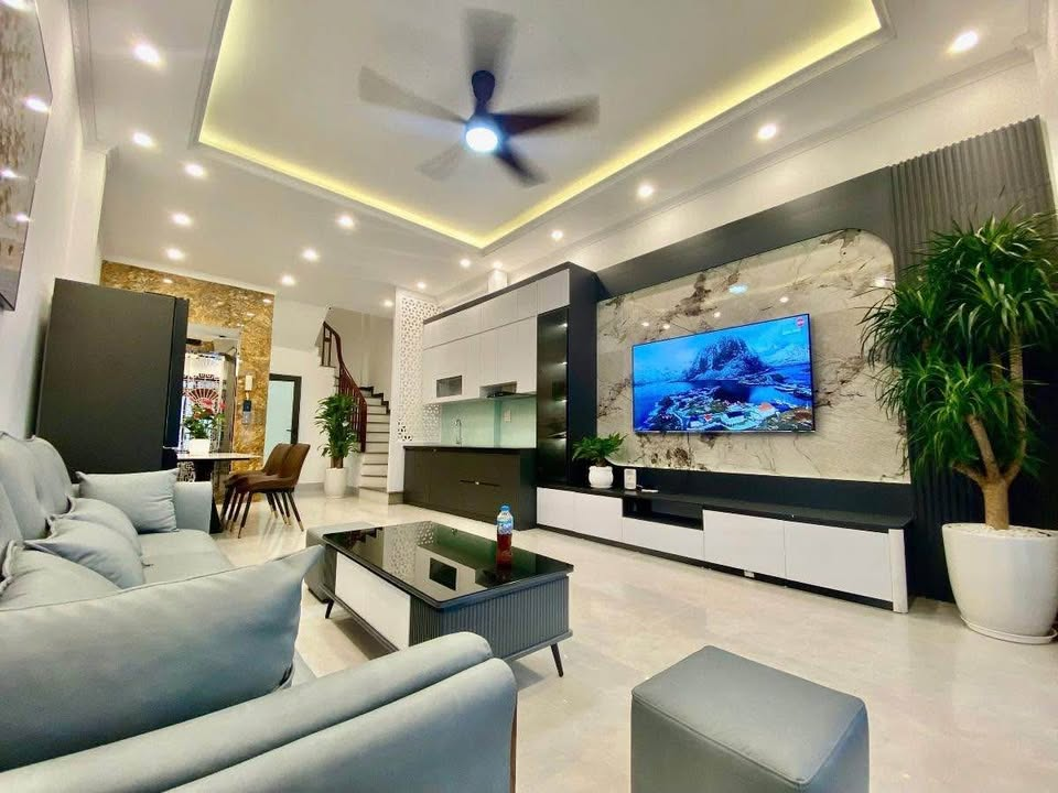 BÁN NHÀ MẶT PHỐ THÁI HÀ – 133M² – 6 TẦNG THANG MÁY – VỊ TRÍ KINH DOANH SIÊU HOT