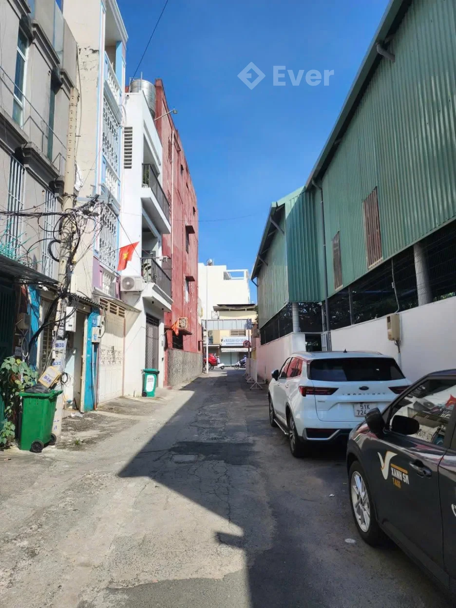 🌟 Bán Nhà Nguyễn Kiệm – Trệt 2 Lầu – 5PN – Sổ Sẵn – Giá Chốt 11.2 Tỷ TL 🌟