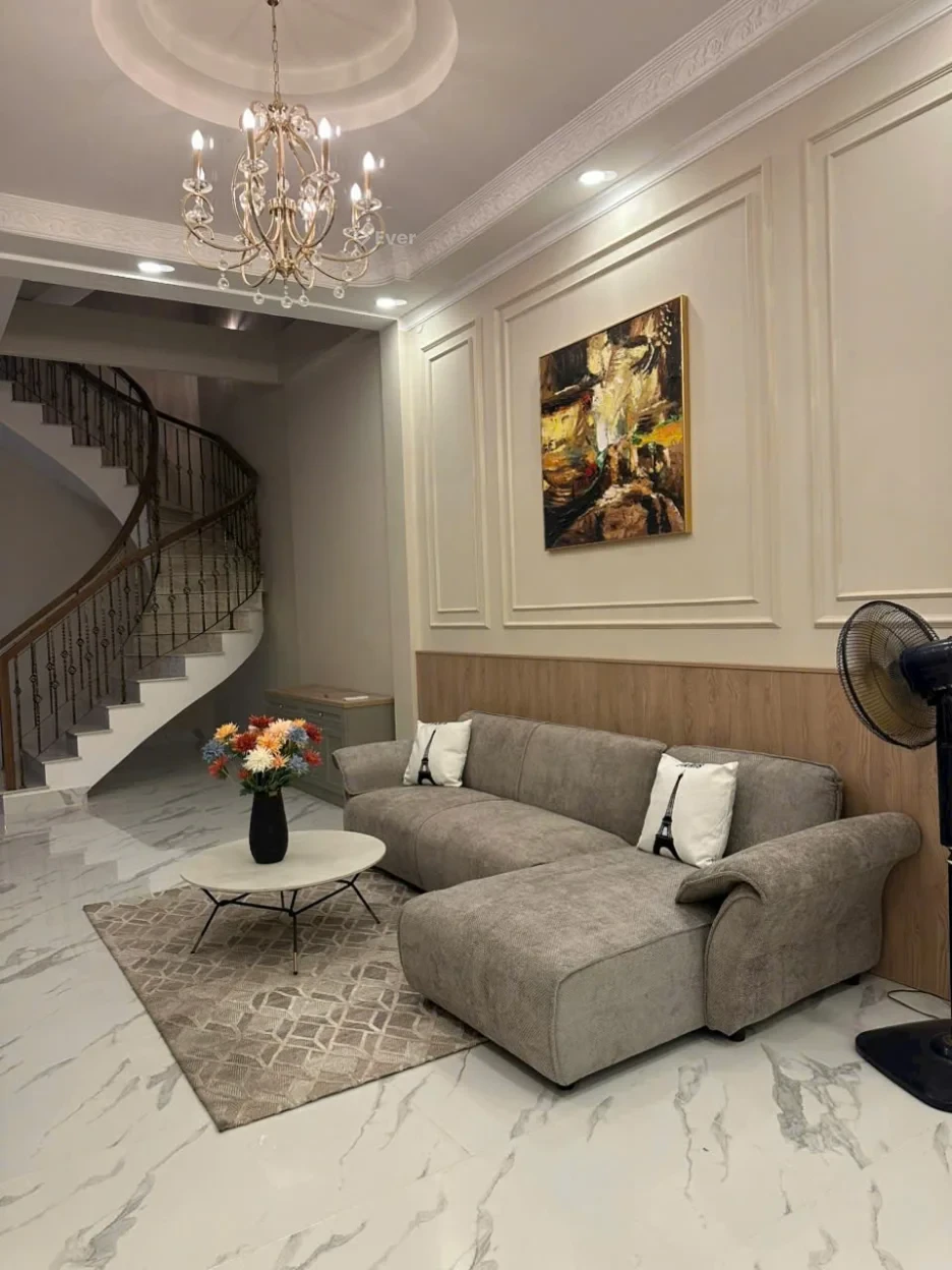 Top nhà vị trí đẹp 1 trệt 2 lầu Tôn Thất Tùng Quận 1 TP.HCM