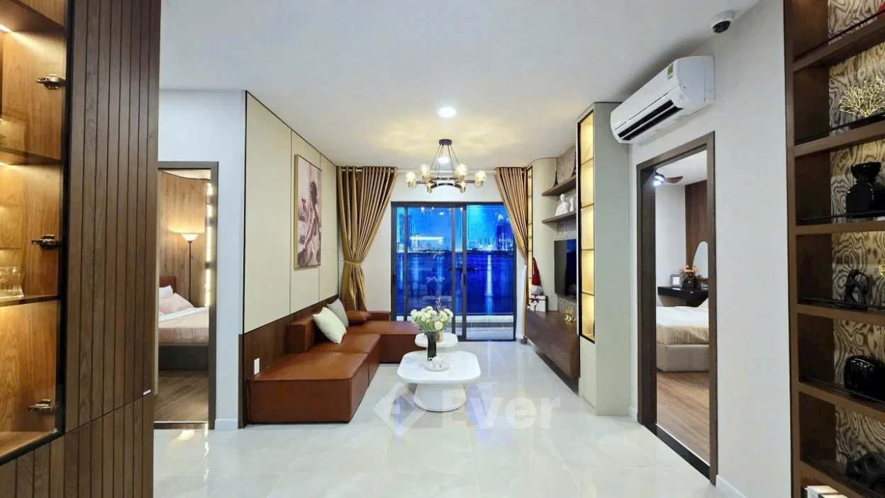 Bcons City Center: Tâm điểm đại lộ - Khơi lộ vinh quang. Vị thế trung tâm, nâng tầm giá trị. Giao điểm thịnh vượng, kết nối tương lai. Bcons City Center: Đón sóng đại lộ, làm chủ tầm cao. Vị trí độc tôn – Sinh lời bền vững.