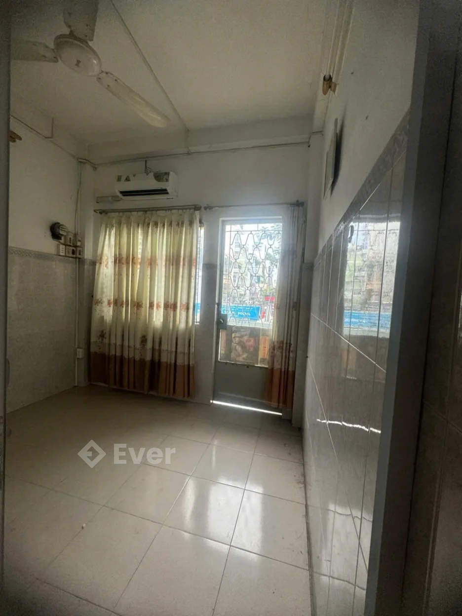 MẶT TIỀN QUẬN 10 - NGUYỄN TIỂU LA