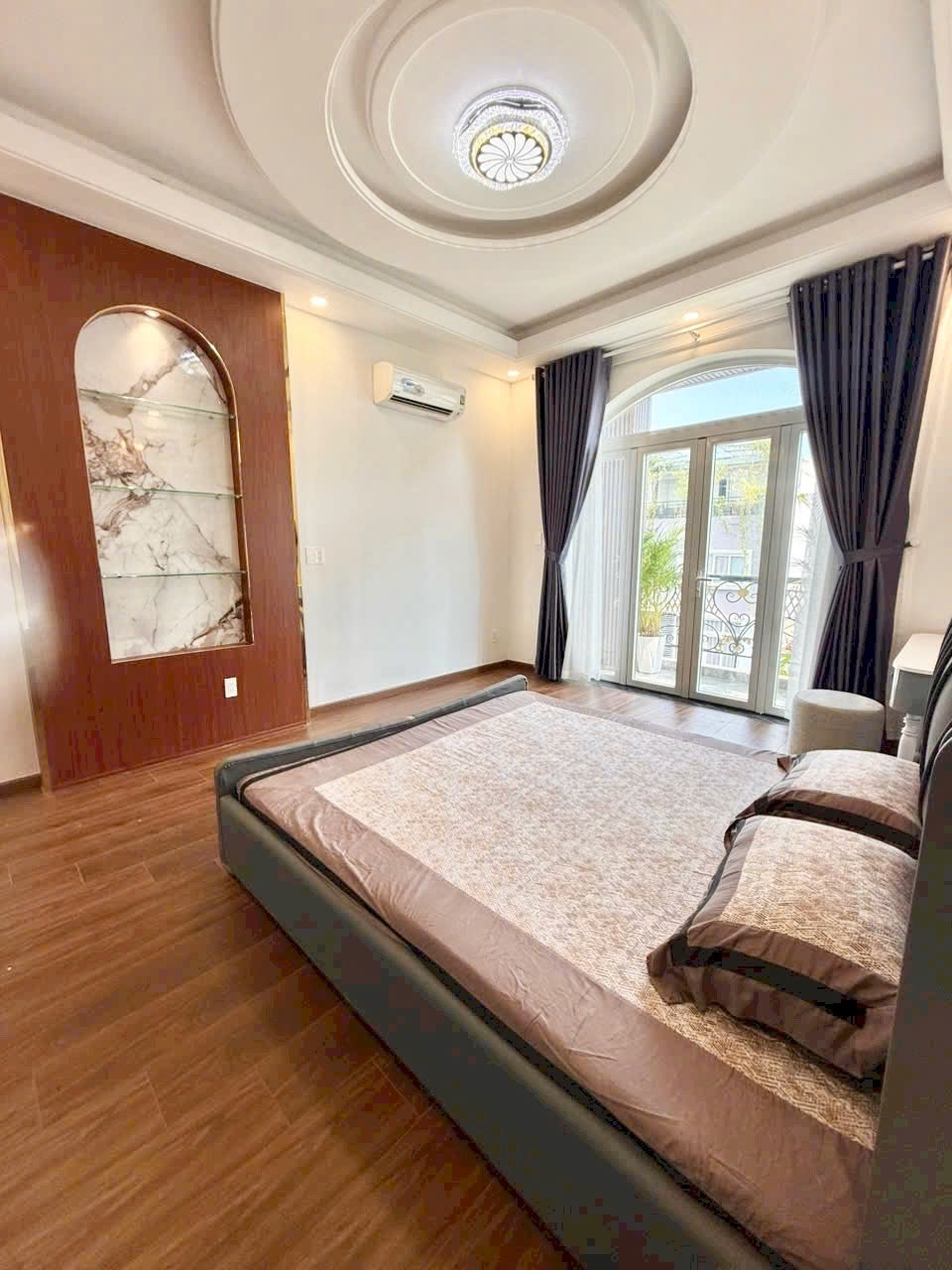 Bán nhà riêng Đường Số 43, Tân Thuận, Hồ Chí Minh