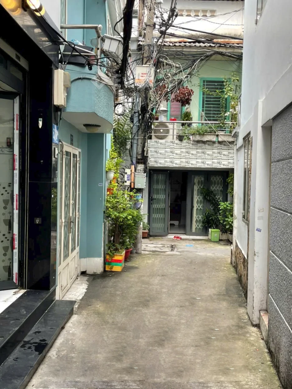 Top nhà nhỏ rẻ 1 trệt 3 lầu Phùng Văn Cung Phú Nhuận TP.HCM