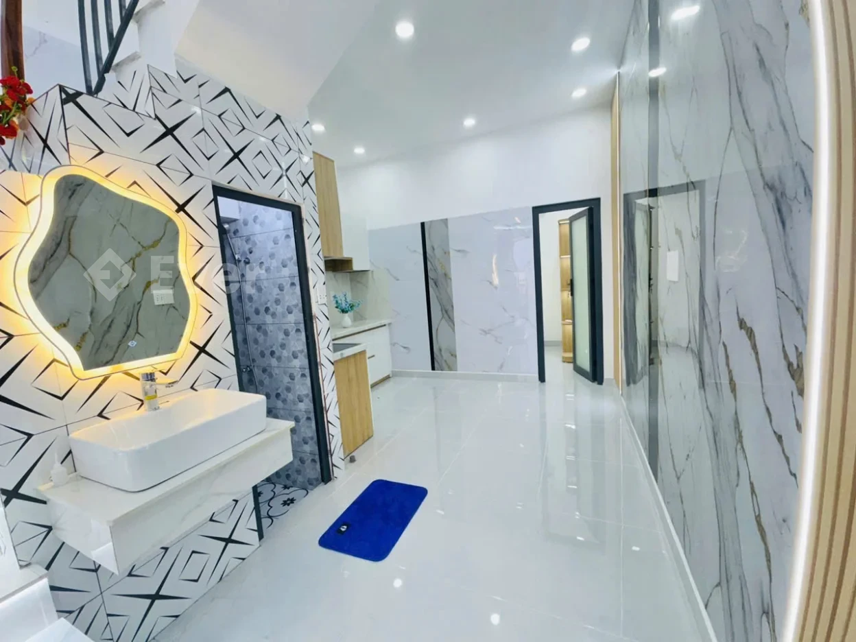 Nhà Phạm Văn Bạch – Tân Bình | Hẻm Ô Tô | 42m² | 2 Tầng – 3PN | Chỉ 4.88 Tỷ