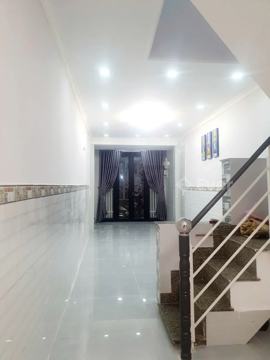 Nhà phố xinh rẻ 2.7 x 14m 1 trệt 1 lầu Âu Dương Lân Quận 8 TP.HCM