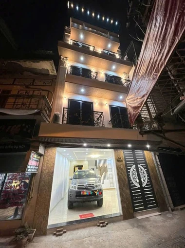 NHÀ NGÕ TRẠI CÁ, TRƯƠNG ĐỊNH, 43M², 5 TẦNG, MT 5,6M, GIÁ 11,9 TỶ, Ô TÔ TRÁNH, THANG MÁY, VỊ TRÍ ĐẸP