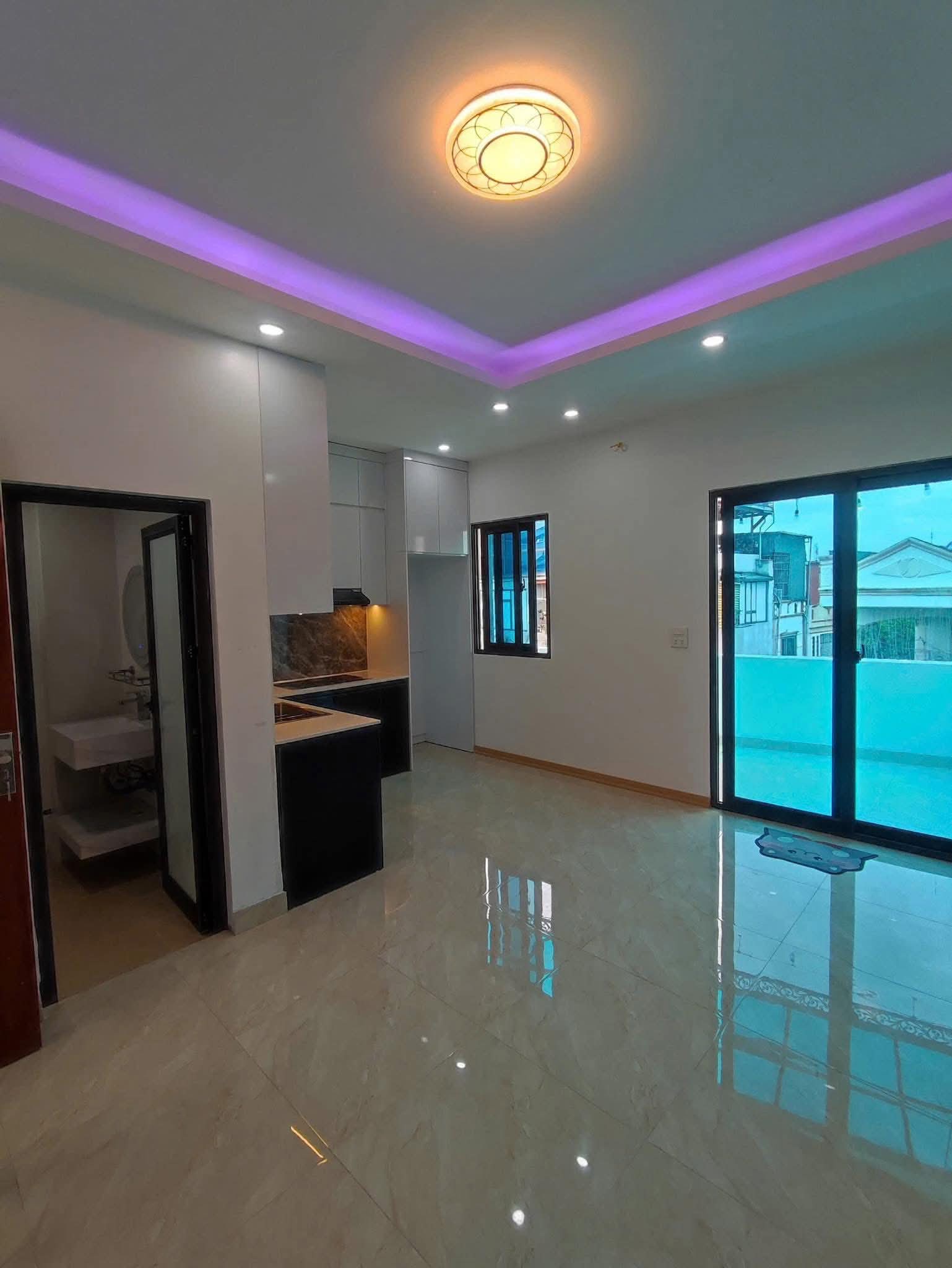 NHÀ NGÕ TRẠI CÁ, TRƯƠNG ĐỊNH, 43M², 5 TẦNG, MT 5,6M, GIÁ 11,9 TỶ, Ô TÔ TRÁNH, THANG MÁY, VỊ TRÍ ĐẸP