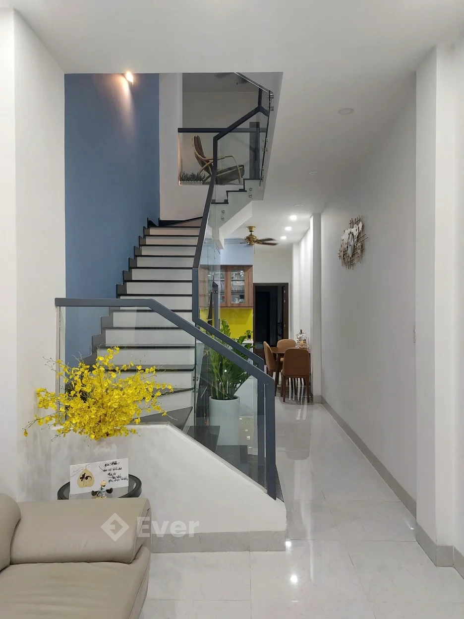 Siêu Phẩm Q10 – 66m² – BTCT – Bếp Inox – Full Công Năng