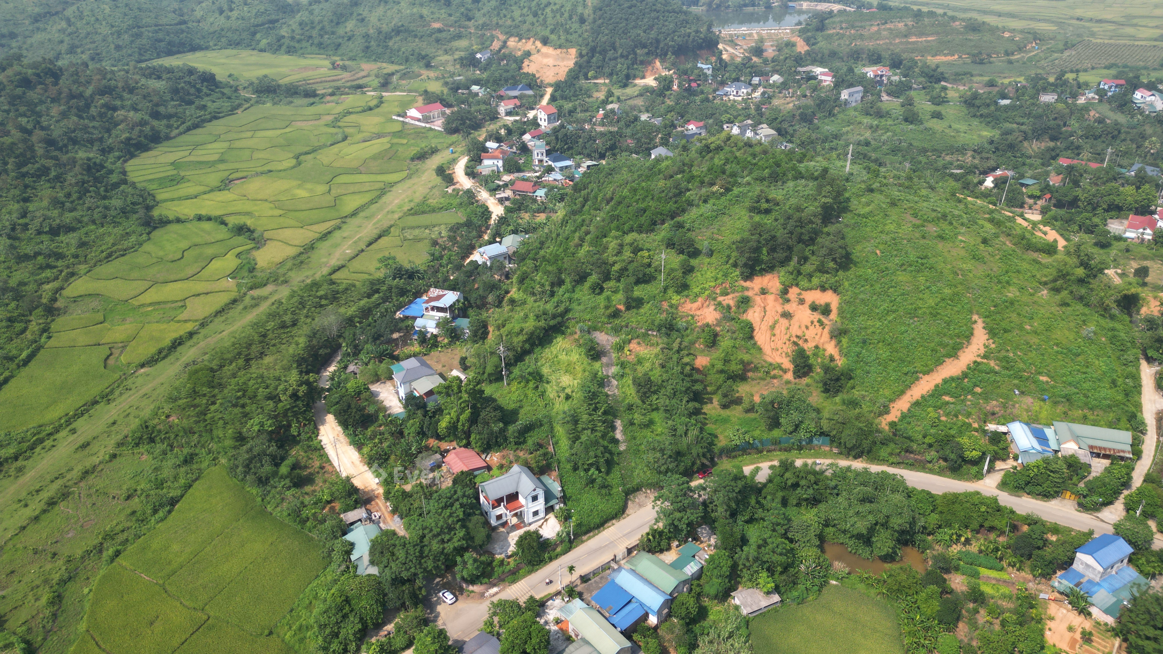 Bán lô đất tại Yên Trung Yên Xuân Hà Nội 8000m giá 25 tỉ